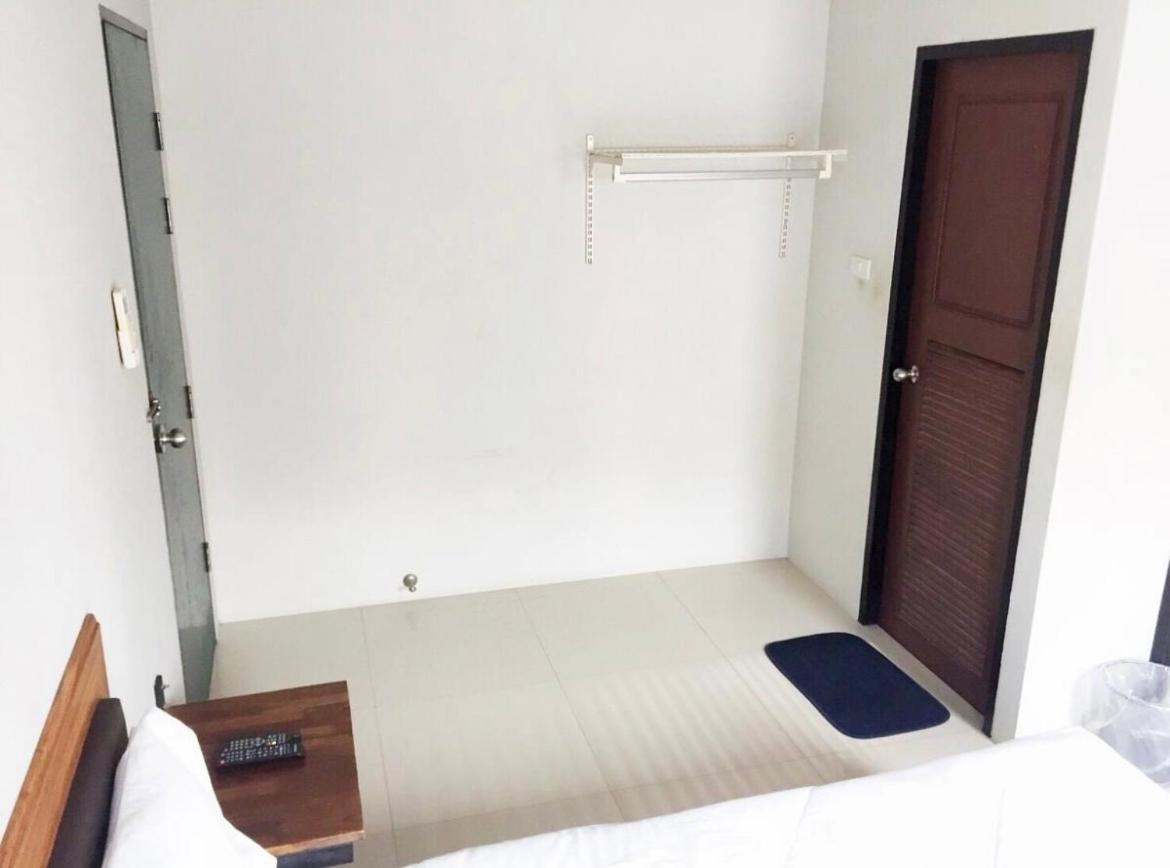 The Room Apartment Сурат-Тхані Екстер'єр фото